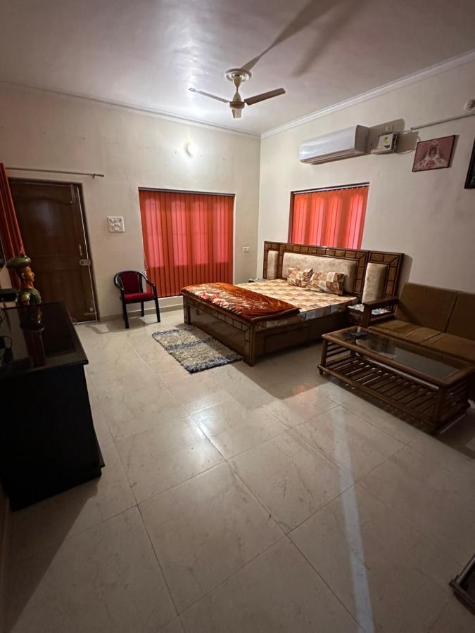 Kaashi Flora Vila Varanasi Exterior foto