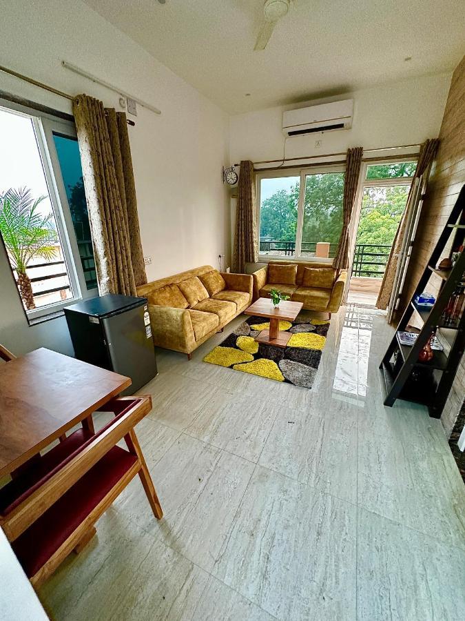 Kaashi Flora Vila Varanasi Exterior foto